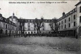 juilly-cour-5e